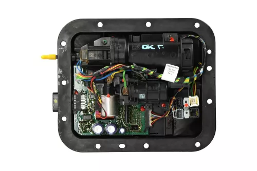 PSA / Stellantis C587FK - ADBLUE POMP EN REGELEENHEID LOS/ TYPE MET DUBBELE (C587FK)