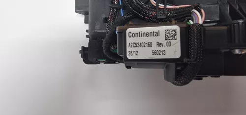 C240EQ - NAVIGATIE KLAPSCHERM/ CONTINENTAL VDO/ RNEG SYSTEEM/