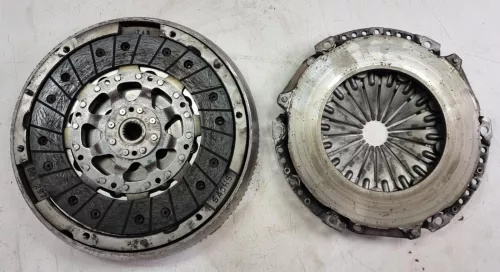 PSA / Stellantis B 1.2 12V HNZ HN01 EB2DT TURBO/ 81KW/ MEER MASSA/ (0000323959)